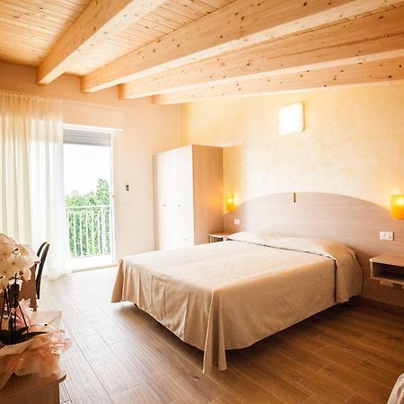 Albergo Paris 索托马里纳 外观 照片