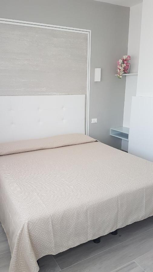 Albergo Paris 索托马里纳 外观 照片