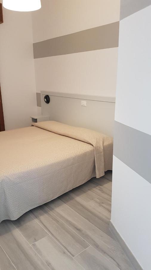 Albergo Paris 索托马里纳 外观 照片
